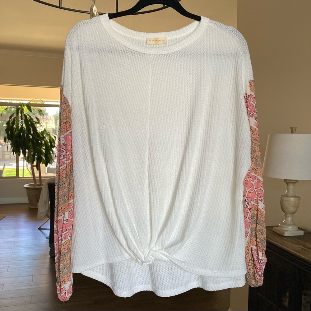 Cotton mix boho front knot blouse! Worn once! Perfect condition size small!